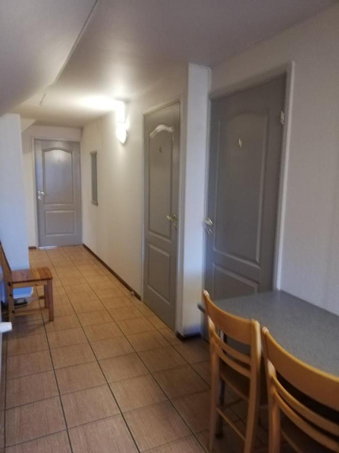 Kullerkupu Guesthouse Kuressaare Bagian luar foto