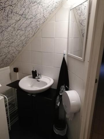 Kullerkupu Guesthouse Kuressaare Bagian luar foto