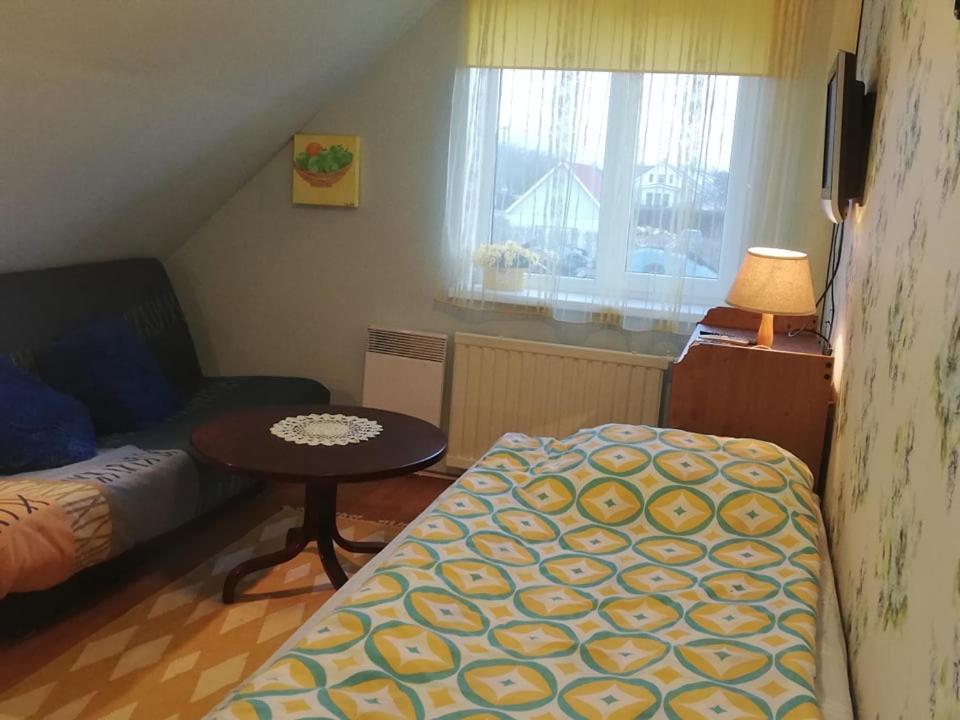 Kullerkupu Guesthouse Kuressaare Bagian luar foto